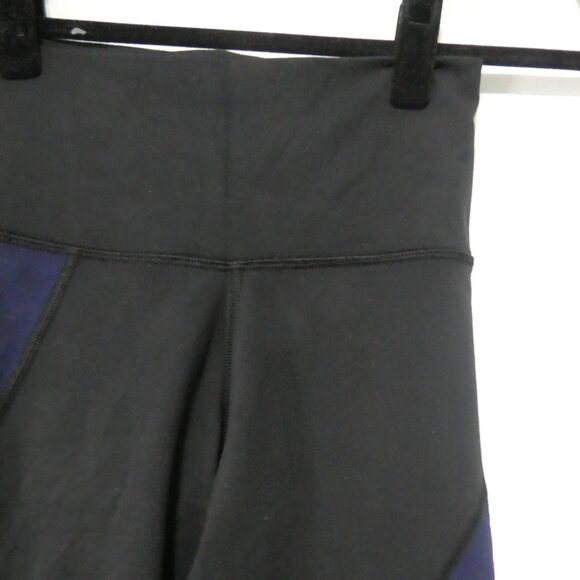 TNA - Aritzia | small | Black Leggings With Navy Blue Panel Front and Back - Picture 5 of 16